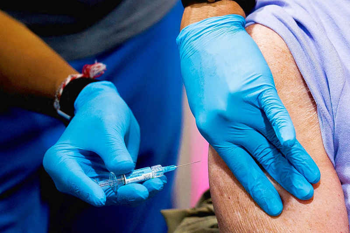 Early US flu season, current strain may signal  risk for younger people; doctors call for shots